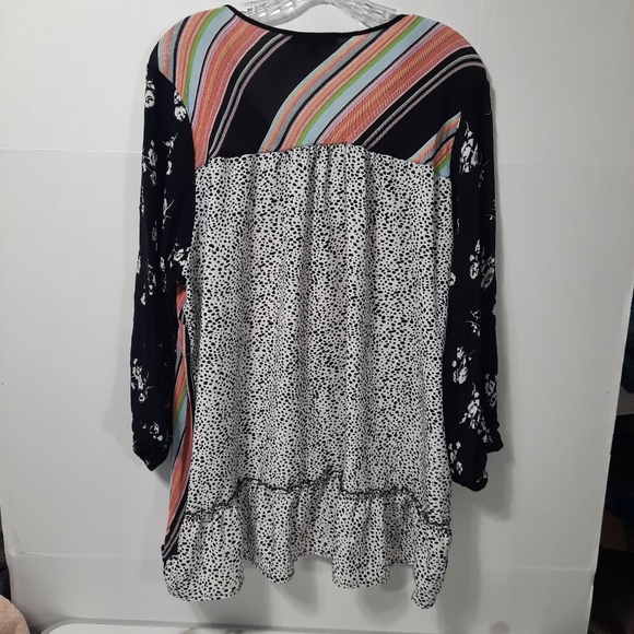 Calessa Boho Floral Embroidered Stripe Tunic Shirt Size 1X Black Pink - Picture 7 of 12